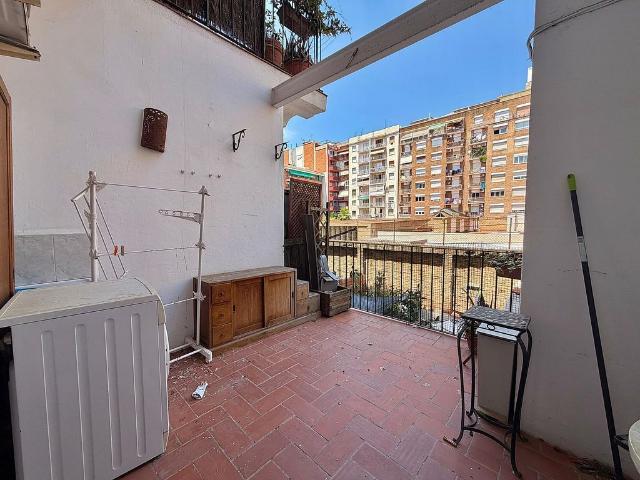 Piso en venta en calle Rosselloviladomat, Barcelona, de 95 m² 3 habitaciones por 459.000