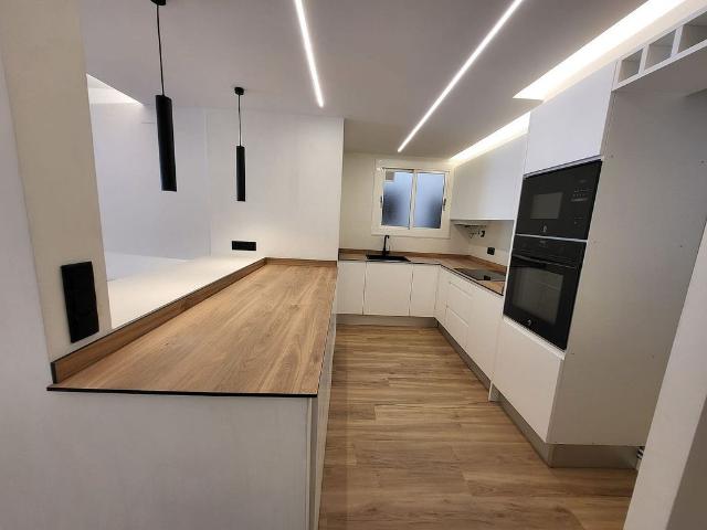 Piso en venta en calle Sant Antoni, Calella, de 75 m² 3 habitaciones por 269.000