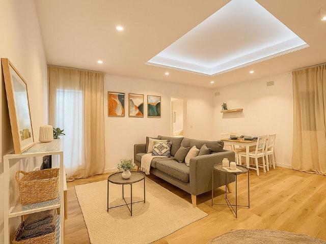 Piso en venta en calle Sant Andreu, Ripollet, de 54 m² 2 habitaciones por 189.000