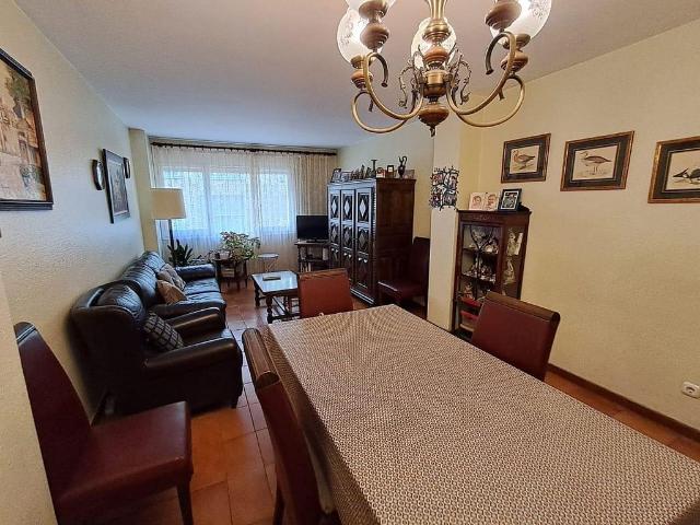 Piso en venta en calle Sant Esteve, Andorra la Vella, de 120 m² 4 habitaciones por 665.000