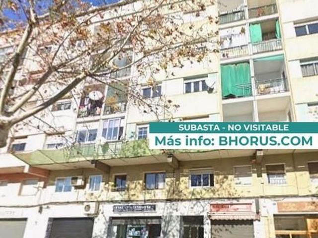 Piso en venta en calle Sant Jaume, Ripollet, de 66 m² 2 habitaciones por 137.000