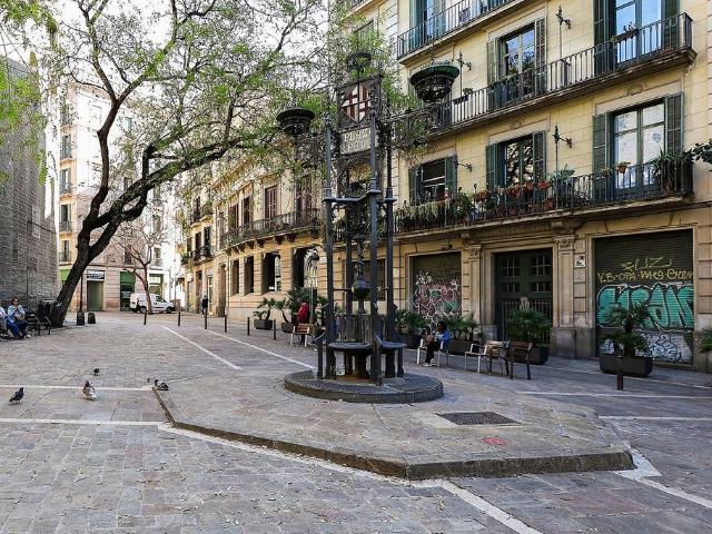 Piso en venta en calle Sant Pere Mitja, Barcelona, de 30 m² 1 habitación por 159.900