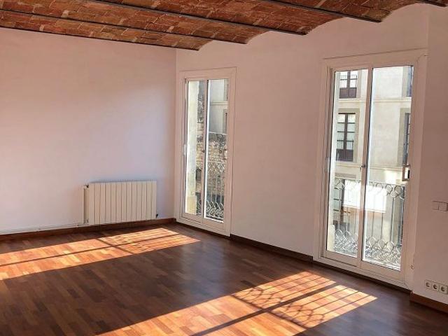 Piso en venta en calle Sant Ramon del Call, Barcelona, de 77 m² 2 habitaciones por 540.000