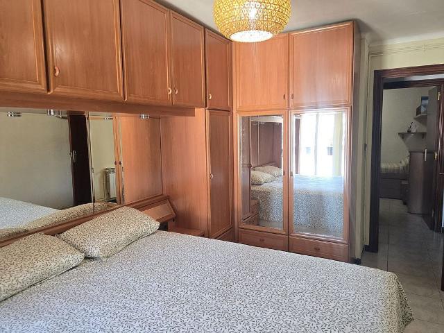 Piso en venta en calle Santa Albina, Barcelona, de 72 m² 3 habitaciones por 250.000