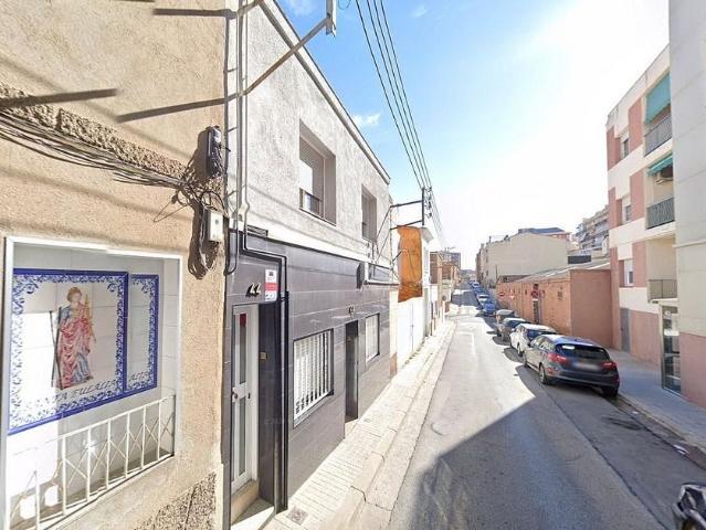 Piso en venta en calle Santa Eulàlia, Sabadell, de 60 m² 3 habitaciones por 123.124
