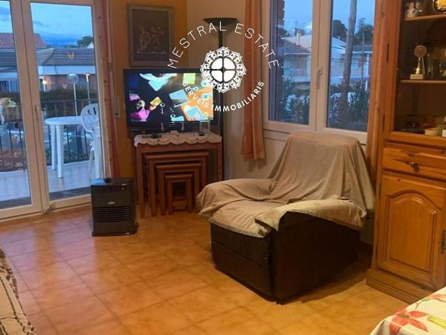 Piso en venta en calle Simón Bolívar, Cambrils, de 85 m² 3 habitaciones por 300.000 €