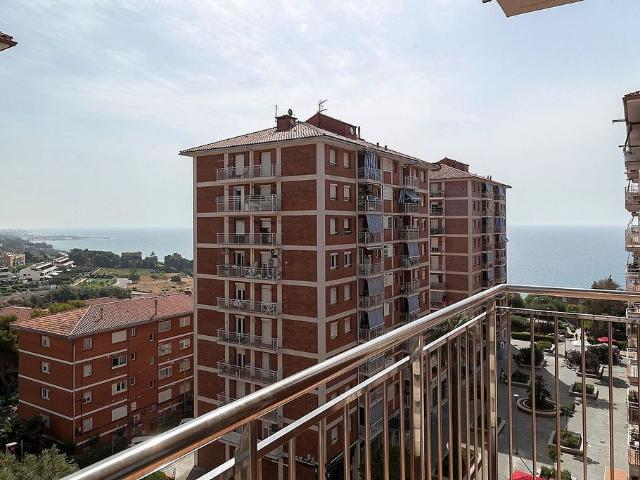 Piso en venta en calle Turo, Montgat, de 62 m² 3 habitaciones por 310.000