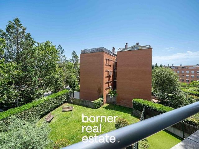 Piso en venta en calle Torrent de Ferrussons, Sant Cugat del Vallès, de 88 m² 2 habitaciones por 486.500