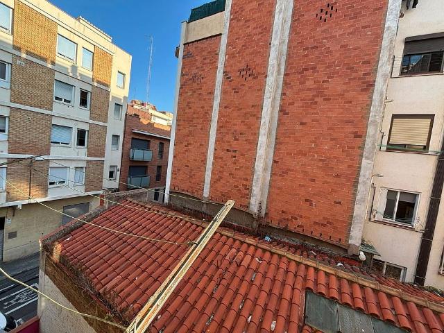 Piso en venta en calle Trinxant, Barcelona, de 69 m² 3 habitaciones por 330.000
