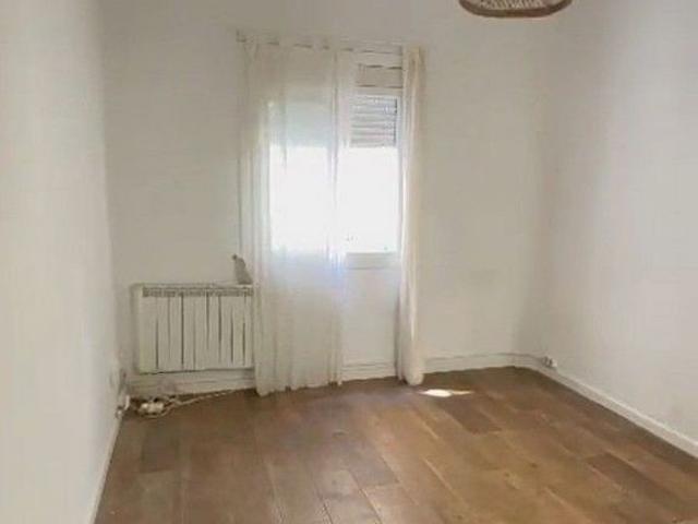 Piso en venta en calle Uva, Hospitalet de Llobregat, L´, de 40 m² 2 habitaciones por 130.000