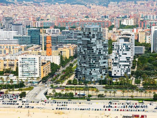 Piso en venta en calle Urgell, Barcelona, de 110 m² 3 habitaciones por 690.000