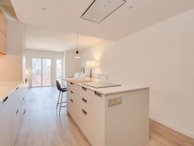 Piso en venta en calle Vallcarca, Barcelona, de 88 m² 1 habitación por 550.000