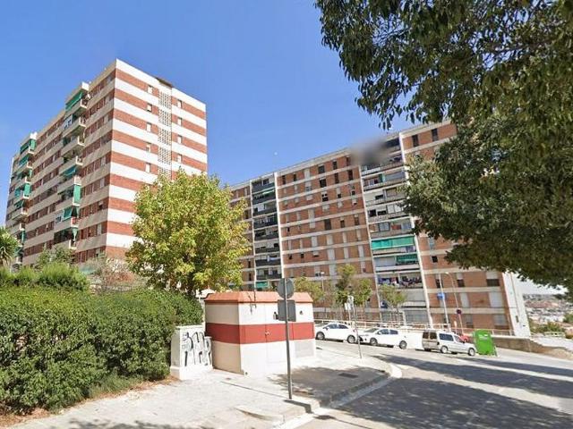 Piso en venta en calle Vell de Lliçà, Granollers, de 91 m² 3 habitaciones por 92.000