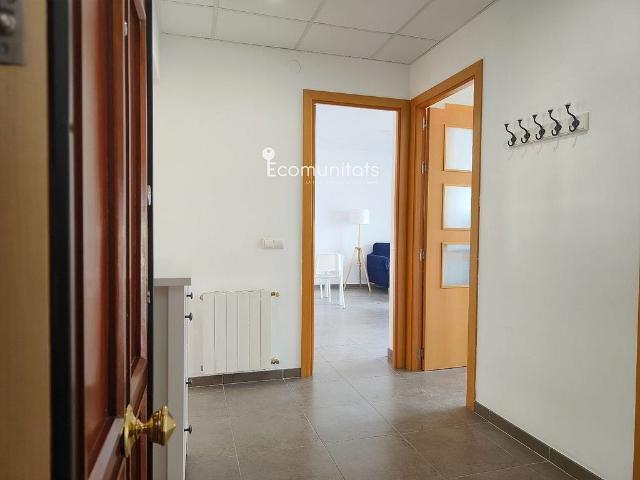 Piso en venta en calle Verge de Montserrat, Amposta, de 80 m² 4 habitaciones por 120.000