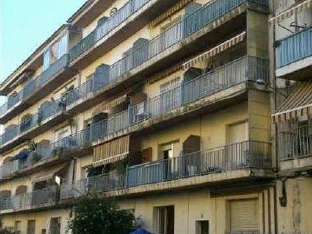 Piso en venta en calle Verge, Figueres, de 72 m² 3 habitaciones por 49.000