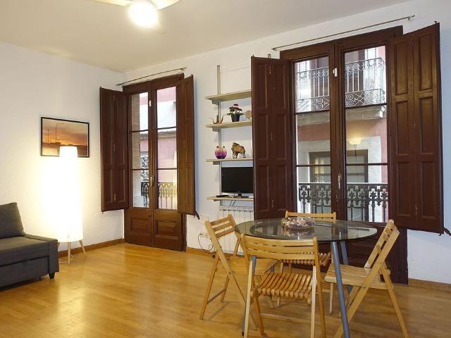 Piso en venta en calle Vidre, Barcelona, de 9 m² 2 habitaciones por 350.000