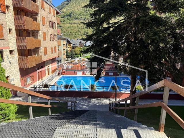 Piso en venta en calle Avenguda Deth Pas D'arró, Vielha e Mijaran, de 19 m² 2 habitaciones por 155.000