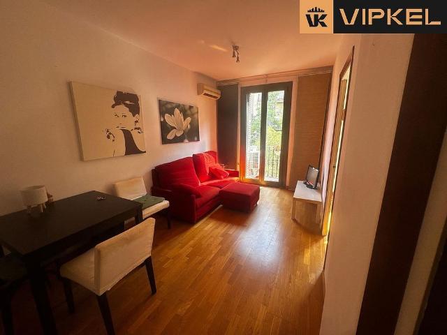 Piso en venta en calle Villarroel, Barcelona, de 53 m² 2 habitaciones por 395.000