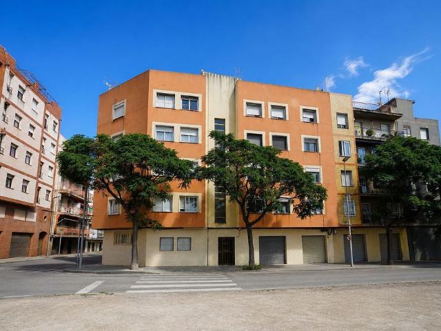 Piso en venta en calle Vintisis, Tarragona, de 74 m² 3 habitaciones por 85.000