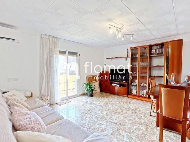Piso en venta en calle Vintiu, Tarragona, de 83 m² 3 habitaciones por 119.000