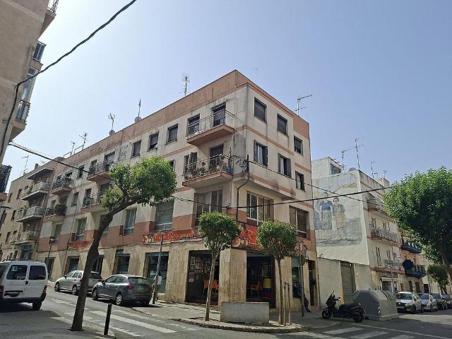 Piso en venta en calle Vintiu, Tarragona, de 89 m² 3 habitaciones por 100.000