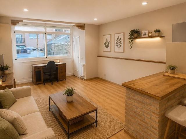 Piso en venta en calle Vintro Arago, Barcelona, de 55 m² 1 habitación por 299.000