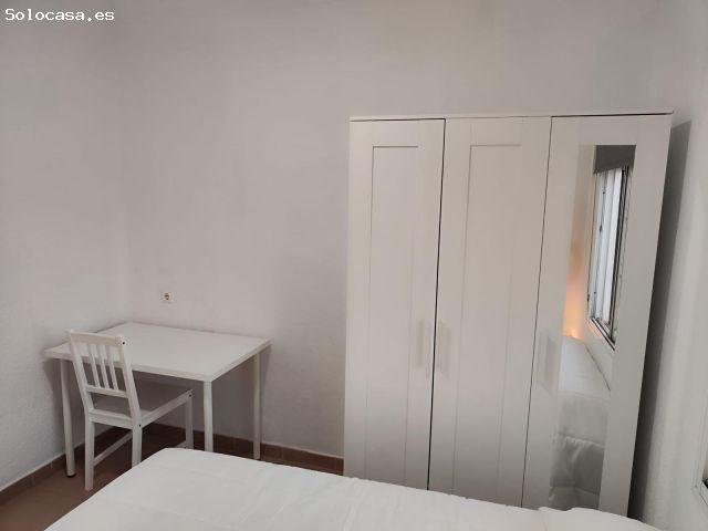 Piso en venta en Calle Virgen de la Esperanza, Málaga