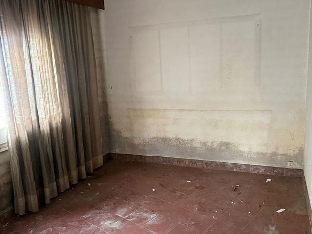 Piso en venta en calle Virgen del Rosario, Canet de Mar, de 100 m² 4 habitaciones por 170.000