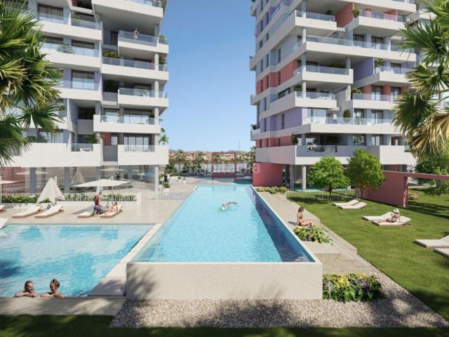 Piso en venta en Calp, Playa Arenal Bol. Apartamento de 2 dormitorios y 2 baños con piscina y jardín, a 100 m de la playa en Calpe. Pisos.