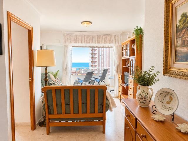 Piso en venta en Calp, Playa Arenal Bol. Piso en Calpe a solo 50 metros de la playa Arenal Bol. Pisos.