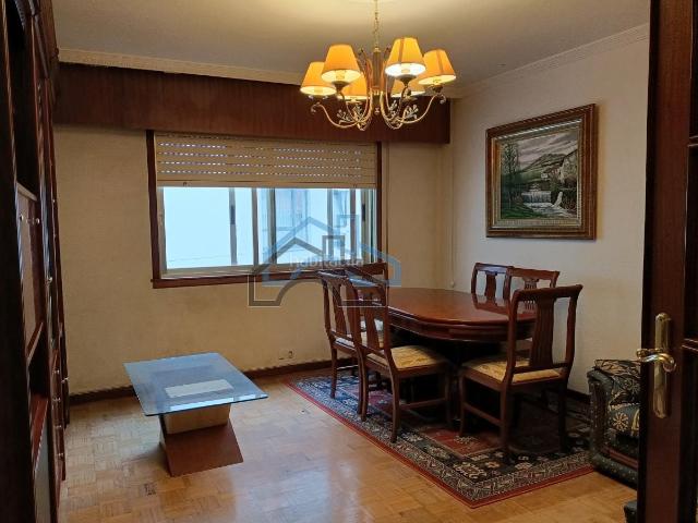 Piso en venta en Cambre. Pisos.
