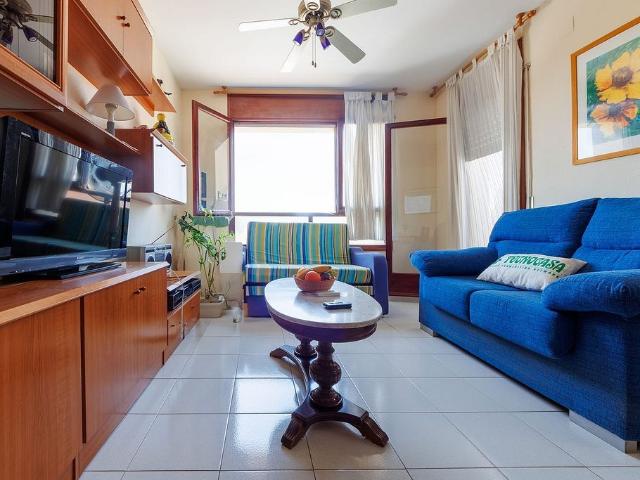 Piso en venta en Cambrils, de 57 m² 3 habitaciones por 165.000