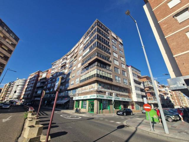Piso en Venta en Campo de la Juventud