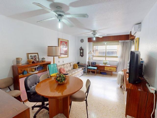 Piso en Venta en Campoamor