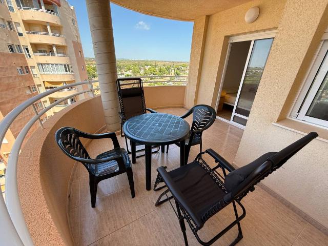 Piso en Venta en Campoamor