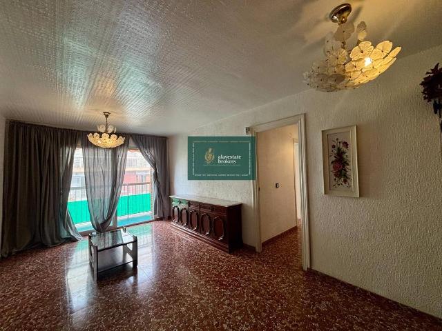 Piso en Venta en Campoamor