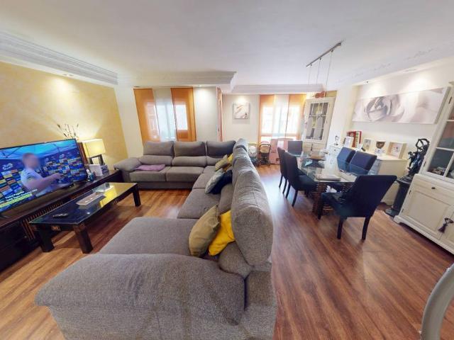 Piso en Venta en Campoamor