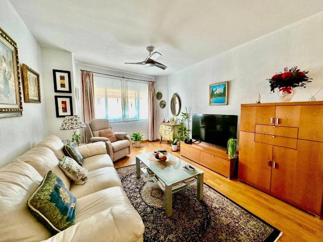 Piso en Venta en Campoamor