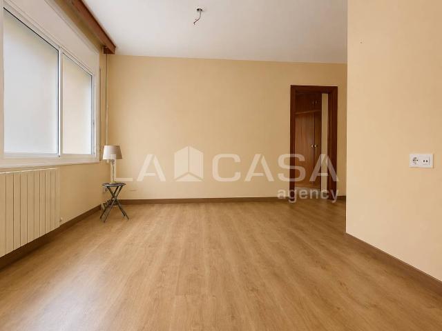 Piso en Venta en Can Mariner