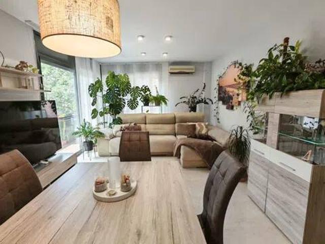 Piso en Venta en Canovelles