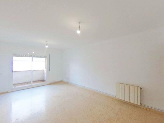 Piso en venta en Canovelles, de 78 m² 3 habitaciones por 167.000