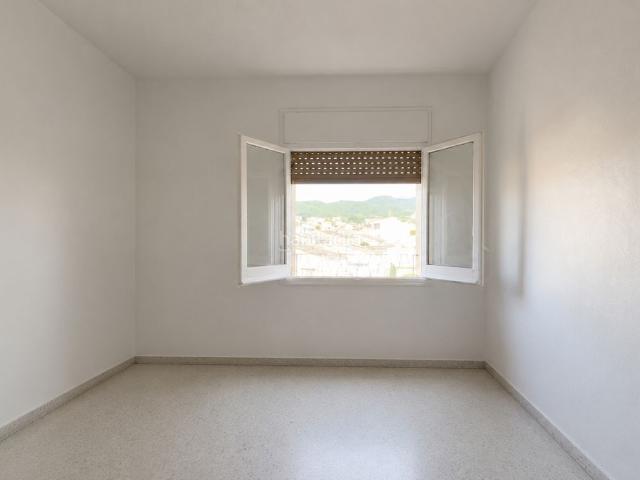 Piso en venta en Canet de Mar. SOLO INVERSORES. Pisos Canet de.