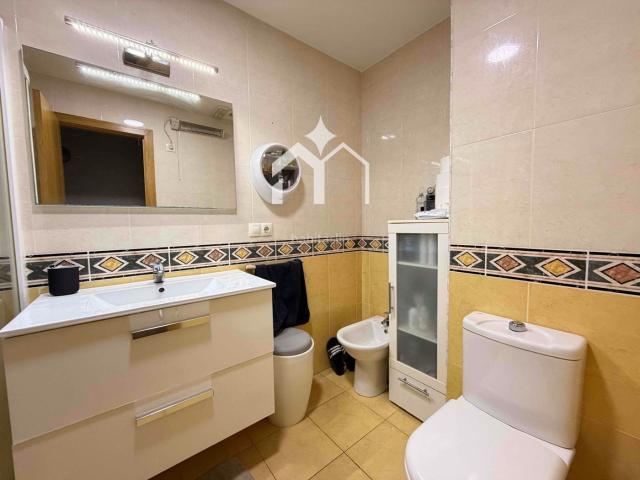Piso en venta en Cangas, Coiro. CÓMODA VIVIENDA, CANGAS CENTRO. Pisos.