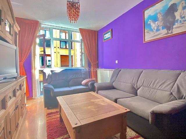 Piso en venta en Cangas de Onís. Exclusivo piso con terraza y licencia turística en el corazón de Cangas de Onís. Pisos Cangas de.