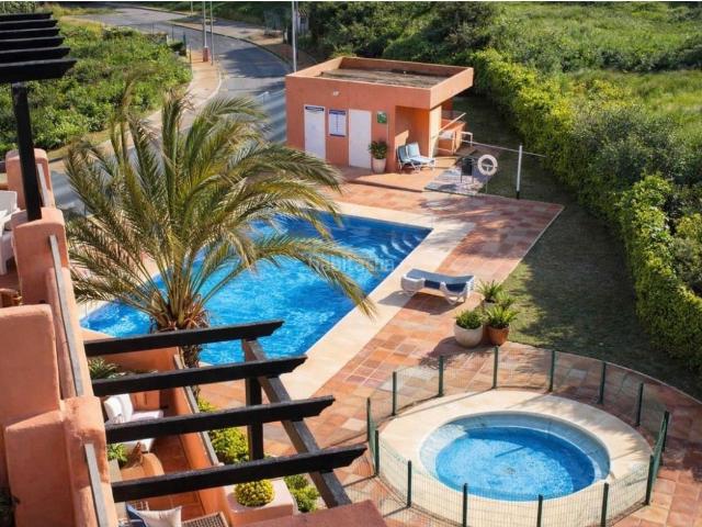 Piso en venta en Casares, Doña Julia Golf. Casares costa. Pisos.