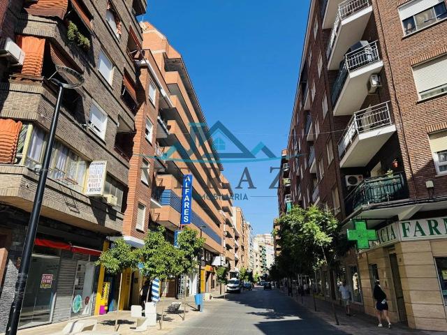 Piso en Venta en Casco Antiguo