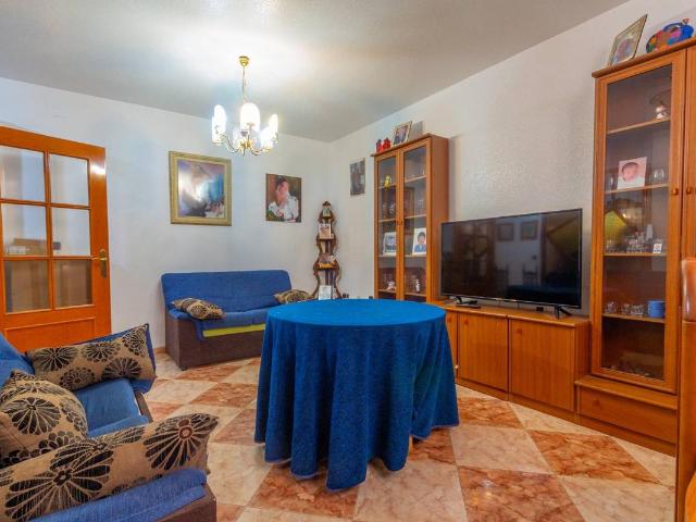 Piso en Venta en Casco Antiguo