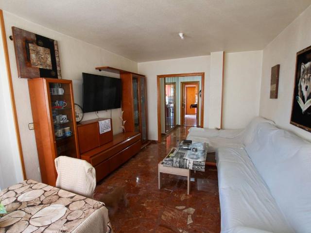Piso en Venta en Casco Antiguo