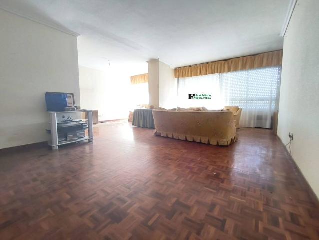 Piso en Venta en Casco Antiguo