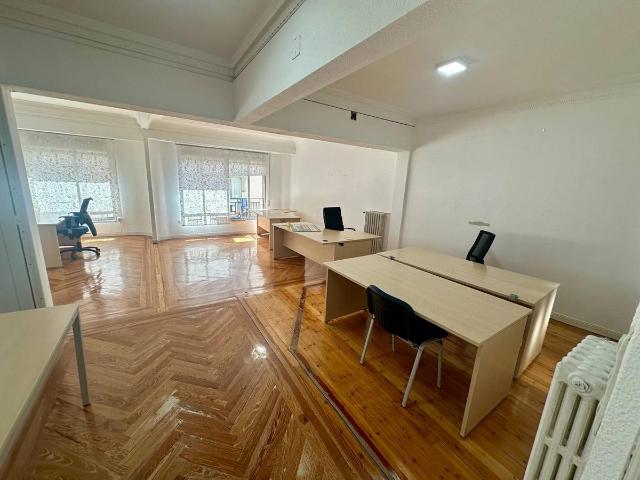 Piso en Venta en Casco Antiguo